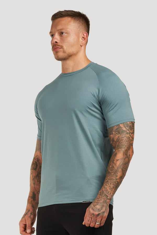 THE MUSCLE BASIC T-SHIRT